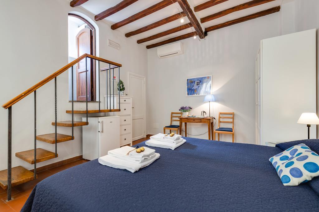 Rome As You Feel - Piazza Dei Satiri Apartments ภายนอก รูปภาพ