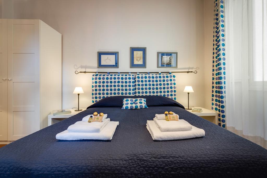 Rome As You Feel - Piazza Dei Satiri Apartments ภายนอก รูปภาพ