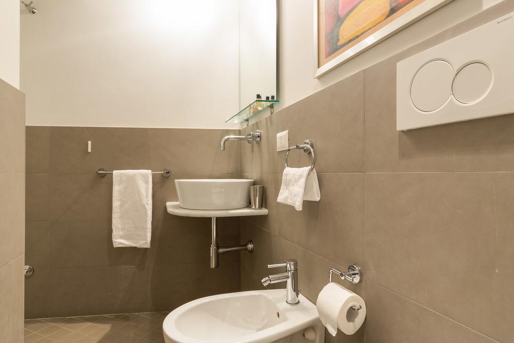 Rome As You Feel - Piazza Dei Satiri Apartments ภายนอก รูปภาพ